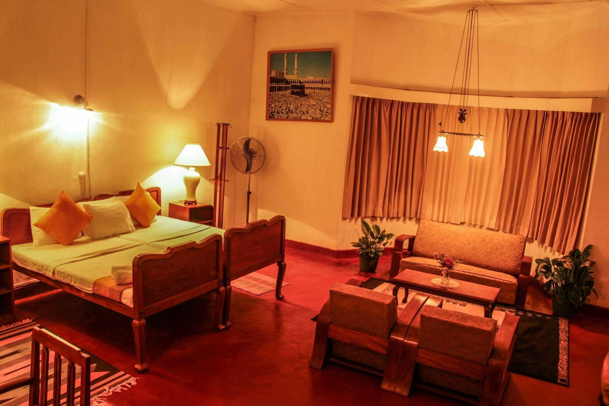 Hatale Tea Estate Bungalow Madulkele Eksteriør billede